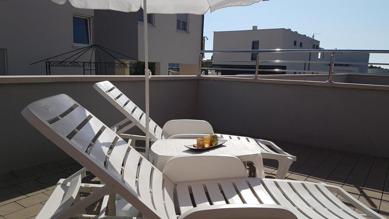 Apartment Orange Brist プーラ エクステリア 写真
