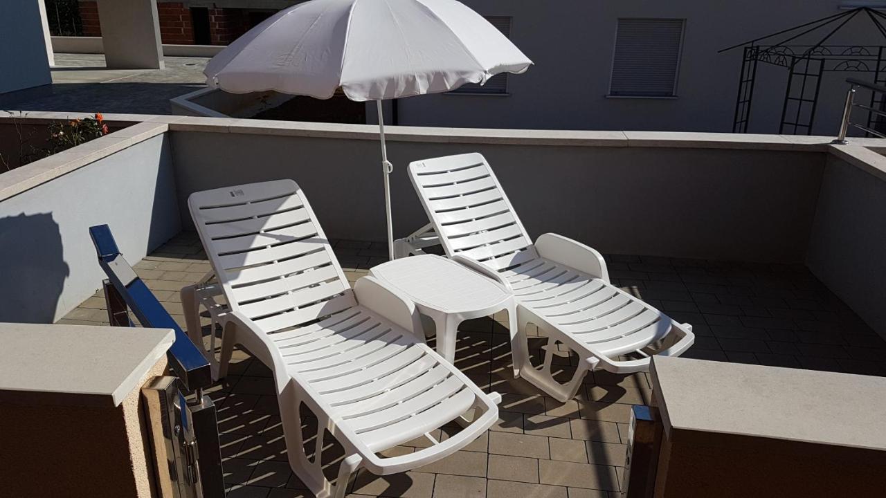 Apartment Orange Brist プーラ エクステリア 写真