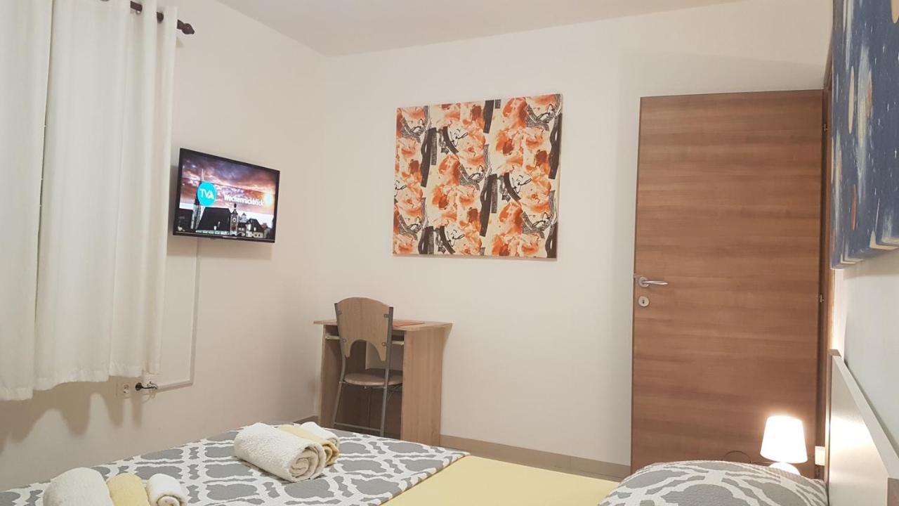 Apartment Orange Brist プーラ エクステリア 写真