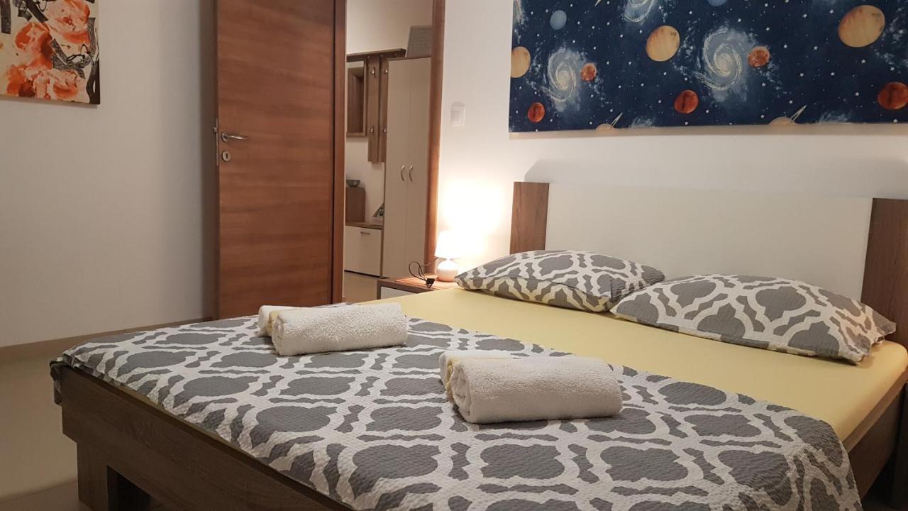 Apartment Orange Brist プーラ エクステリア 写真