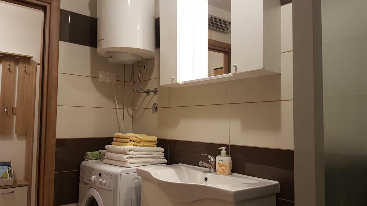 Apartment Orange Brist プーラ エクステリア 写真