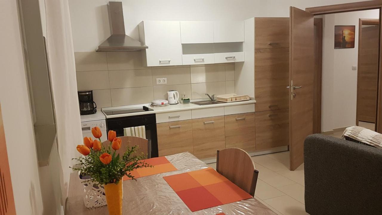 Apartment Orange Brist プーラ エクステリア 写真